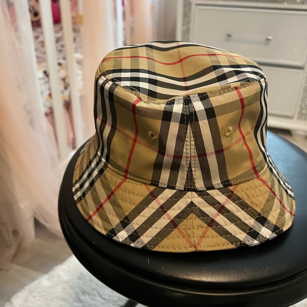 Burberry Vintage check bucket hat